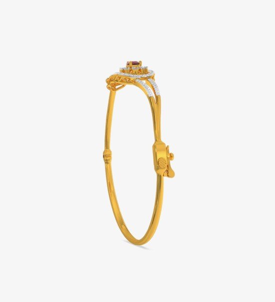 Pulsera de oro amarillo Malabar Gold And Diamonds