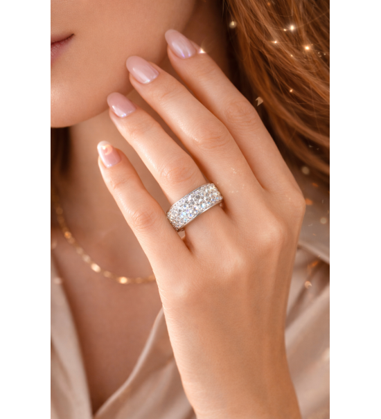 Style haut de gamme  Bague Élégance Cristalline en Rhodium – Effet Pavé Scintillant